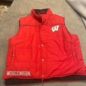 Wisconsin Badgers Reversible Men's sz Lg Black and Red Vest Embroidered Letters